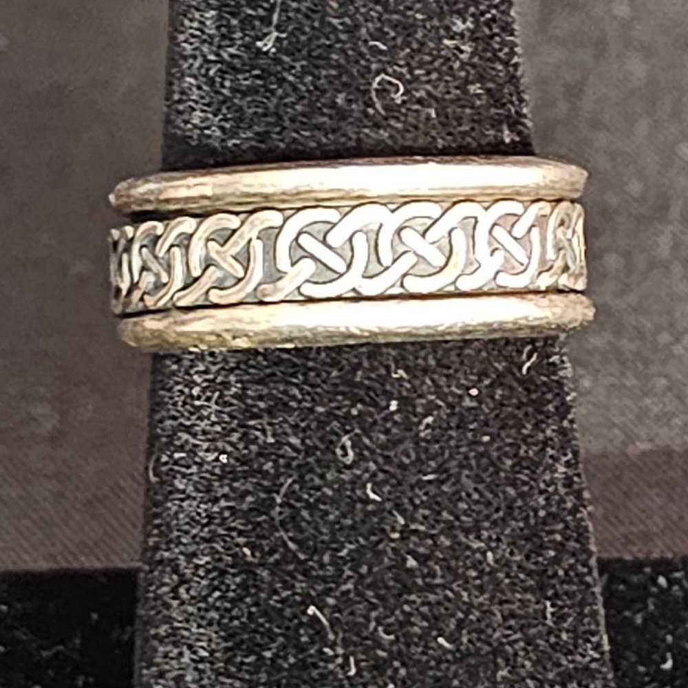 925 Silver Spinner Ring - Celtic Design on Spinner - Size 7 - Picture 3 of 8